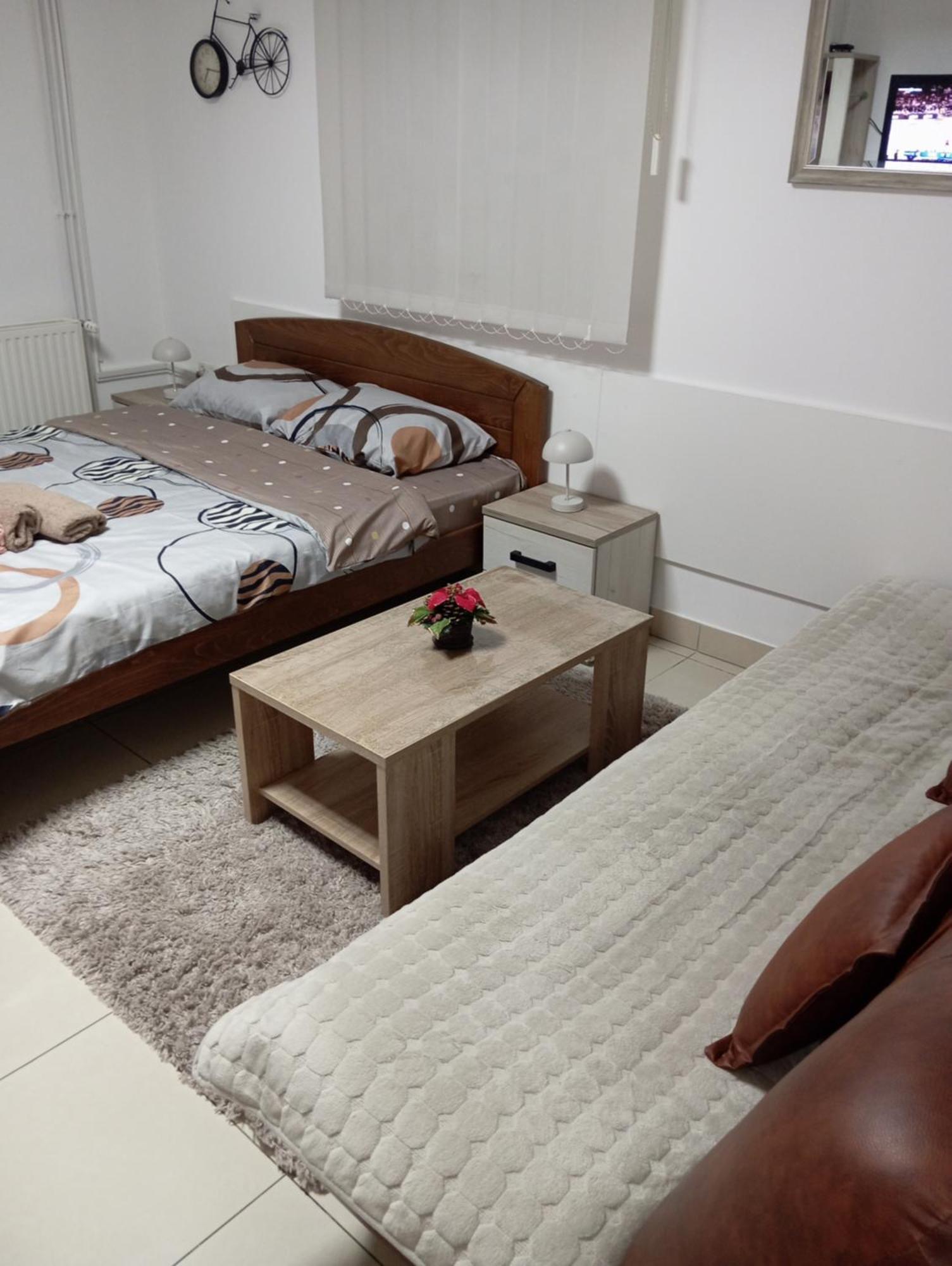 קראלג'בו Apartman Fontana מראה חיצוני תמונה